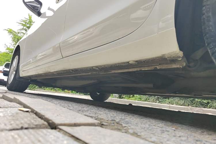 Used Buick GT 2015 15N Automatic Entry-Level Trim Left Side Sill