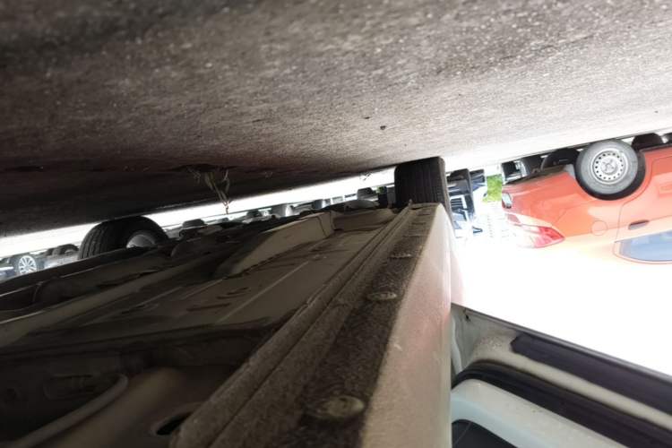 Used Buick GT 2015 18T Dual-Clutch Luxury Model Left Side Sill