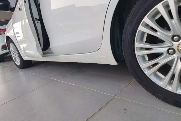Used Buick GT 2015 15N Automatic Elite Version Left Side Sill