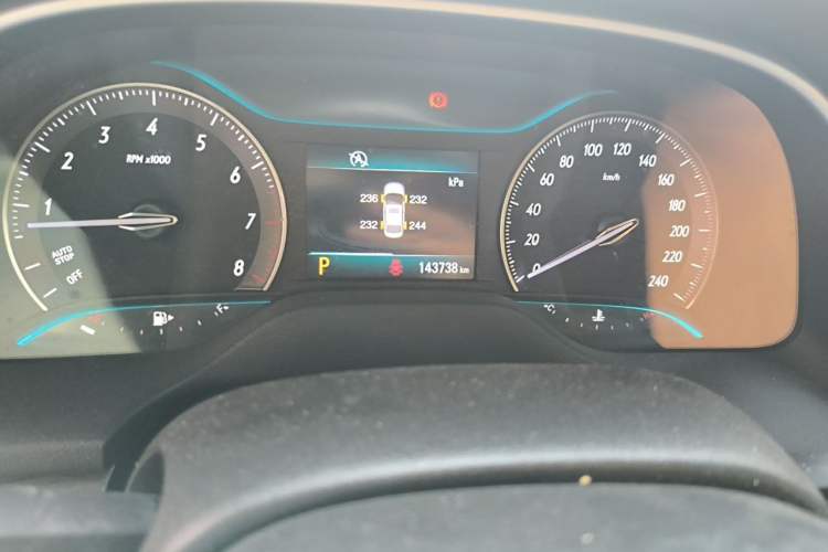 Used Buick GT 2015 15N Automatic Elite Version Odometer Close Up