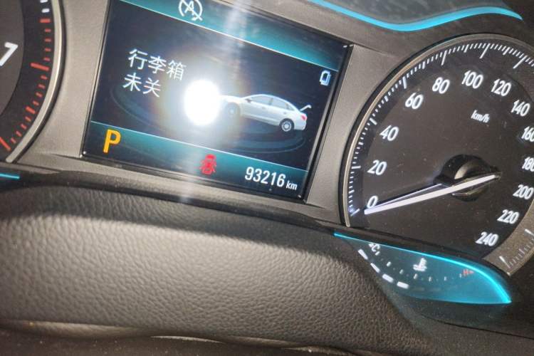 Used Buick GT 2015 15N Automatic Elite Version Odometer Close Up