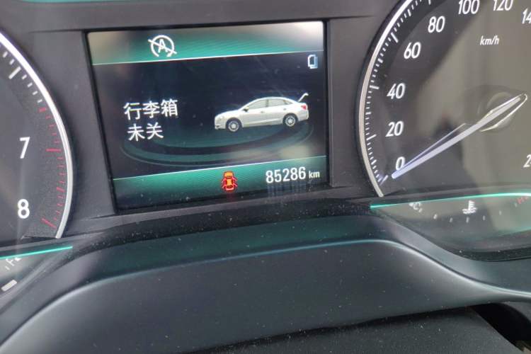 Used Buick GT 2015 15N Manual Elite Edition Odometer Close Up