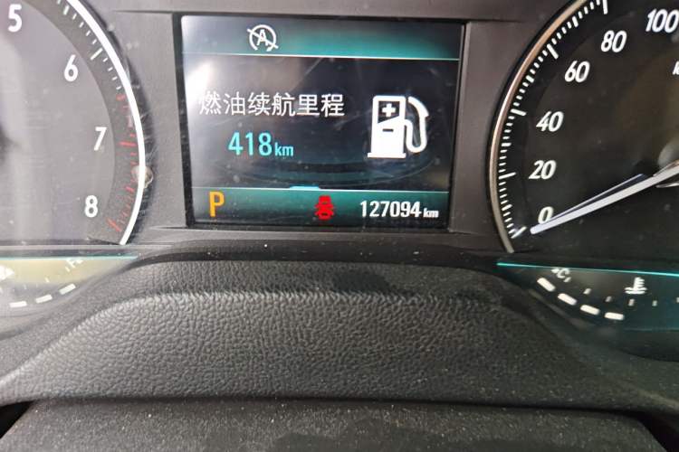 Used Buick GT 2015 15N Automatic Elite Version Odometer Close Up