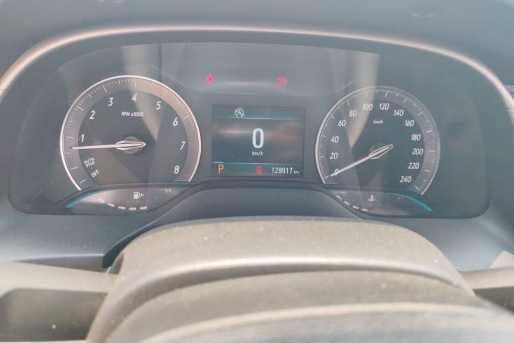 Used Buick GT 2015 15N Automatic Elite Version Odometer Close Up