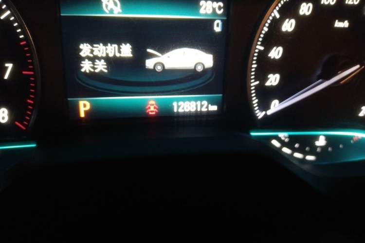 Used Buick GT 2015 15N Automatic Deluxe Edition Odometer Close Up