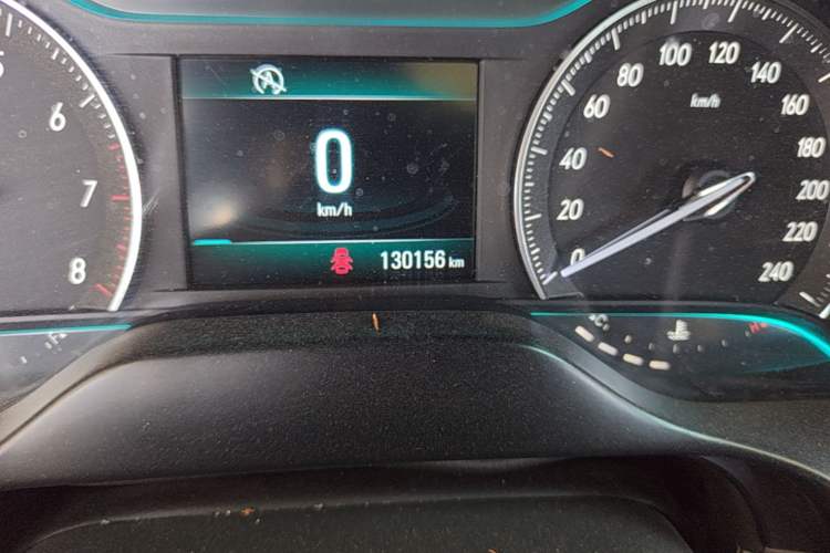Used Buick GT 2015 15N Manual Elite Edition Odometer Close Up