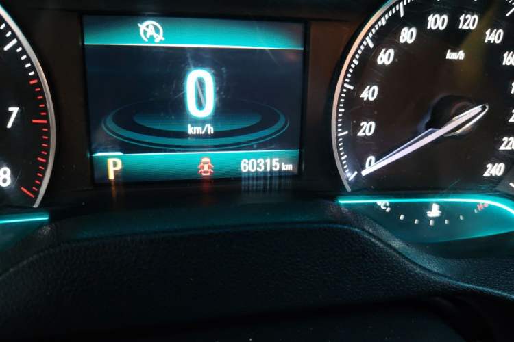 Used Buick GT 2015 15N Automatic Elite Version Odometer Close Up