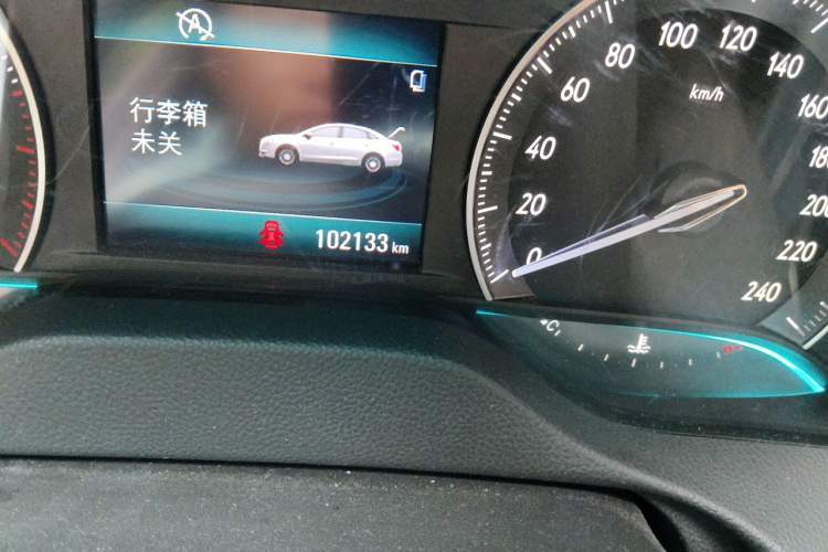 Used Buick GT 2015 15N Manual Elite Edition Odometer Close Up