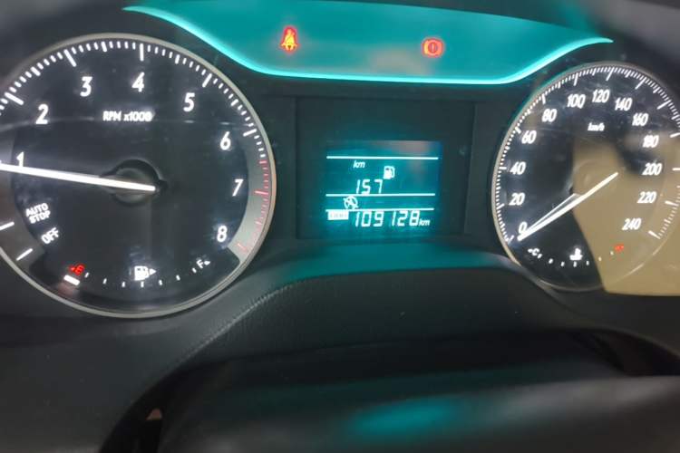 Used Buick GT 2015 15N Manual Entry-Level Trim Odometer Close Up