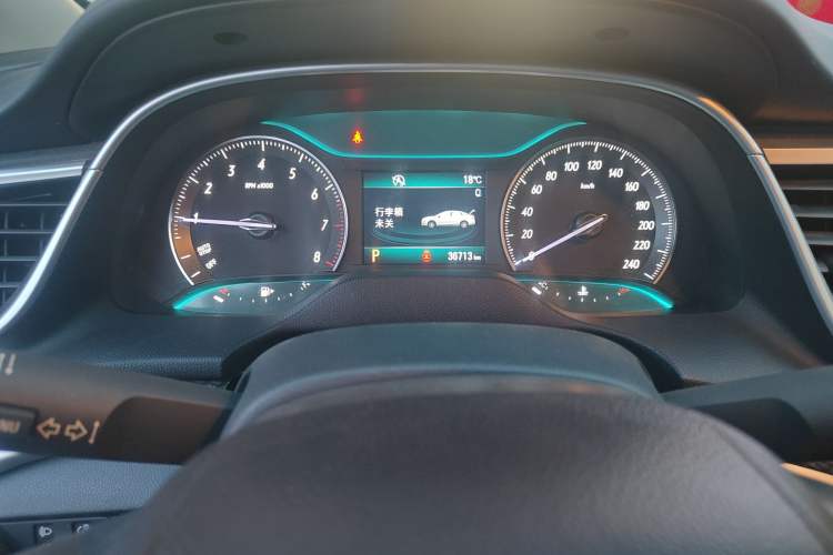 Used Buick GT 2015 15N Automatic Deluxe Edition Odometer Close Up