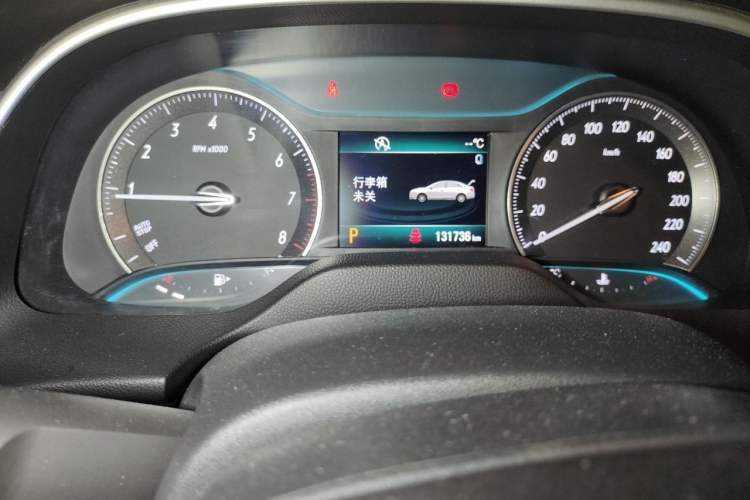 Used Buick GT 2015 15N Automatic Deluxe Edition Odometer Close Up
