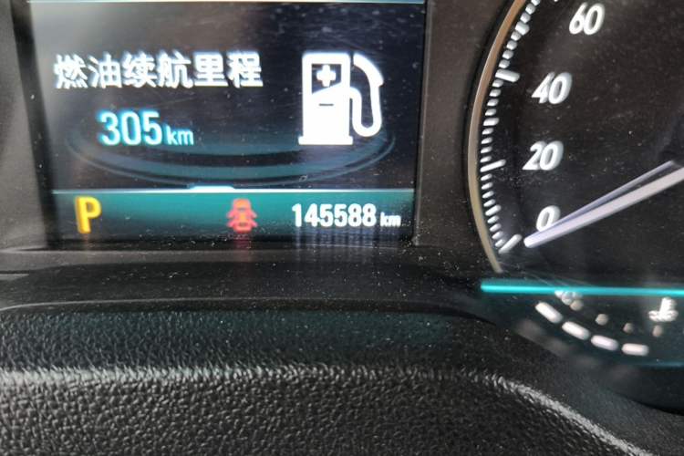 Used Buick GT 2015 15N Automatic Deluxe Edition Odometer Close Up