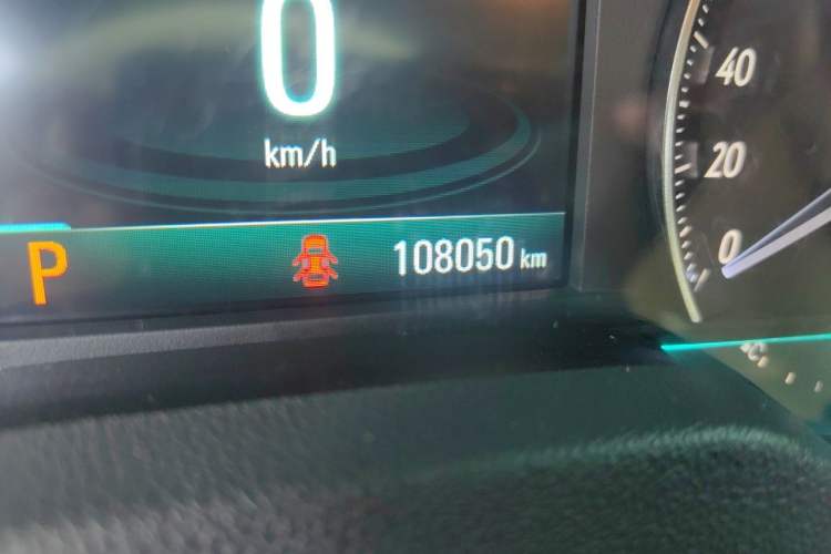 Used Buick GT 2015 15N Automatic Elite Version Odometer Close Up