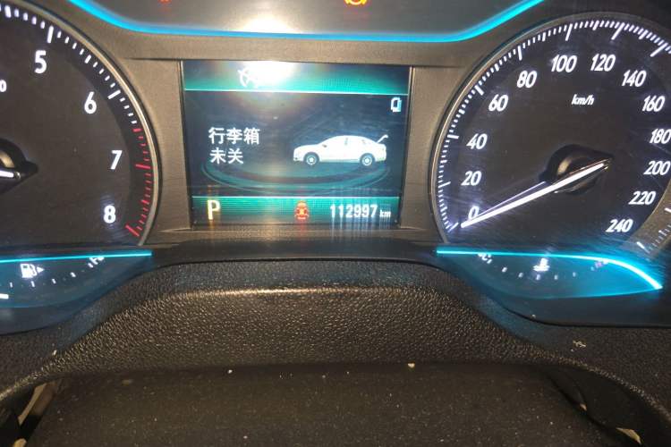 Used Buick GT 2015 15N Automatic Elite Version Odometer Close Up