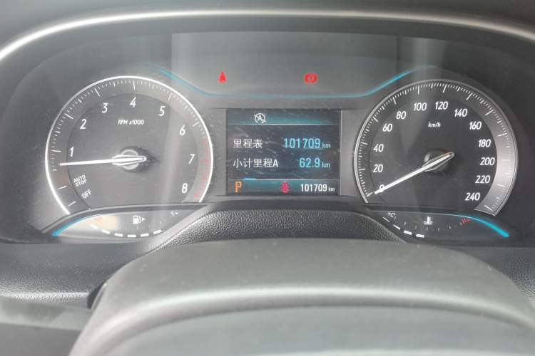 Used Buick GT 2015 15N Automatic Elite Version Odometer Close Up