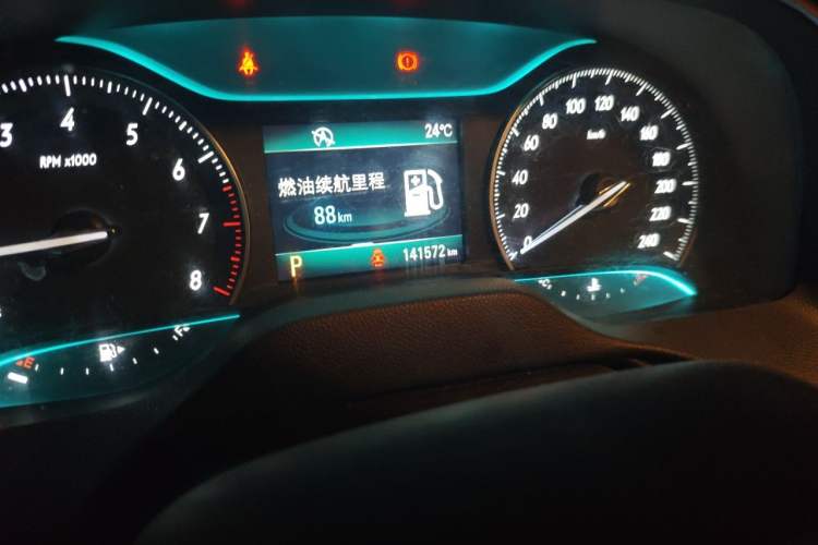 Used Buick GT 2015 15N Automatic Deluxe Edition Odometer Close Up