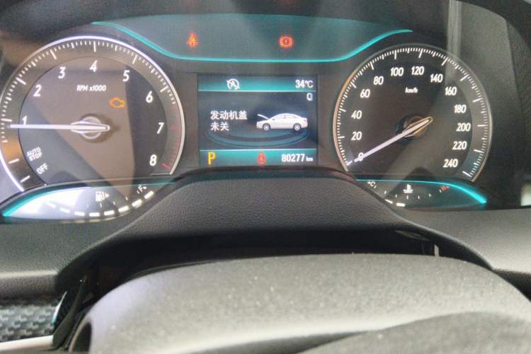 Used Buick GT 2015 15N Automatic Deluxe Edition Odometer Close Up