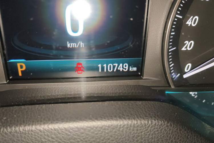 Used Buick GT 2015 15N Automatic Deluxe Edition Odometer Close Up