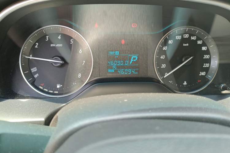 Used Buick GT 2015 15N Automatic Entry-Level Trim Odometer Close Up