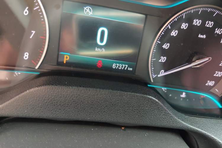 Used Buick GT 2015 15N Automatic Elite Version Odometer Close Up