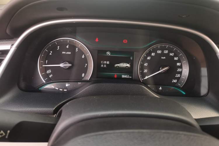 Used Buick GT 2015 15N Manual Luxury Version Odometer Close Up