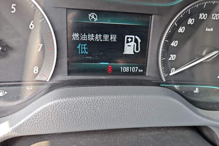 Used Buick GT 2015 15N Manual Elite Edition Odometer Close Up
