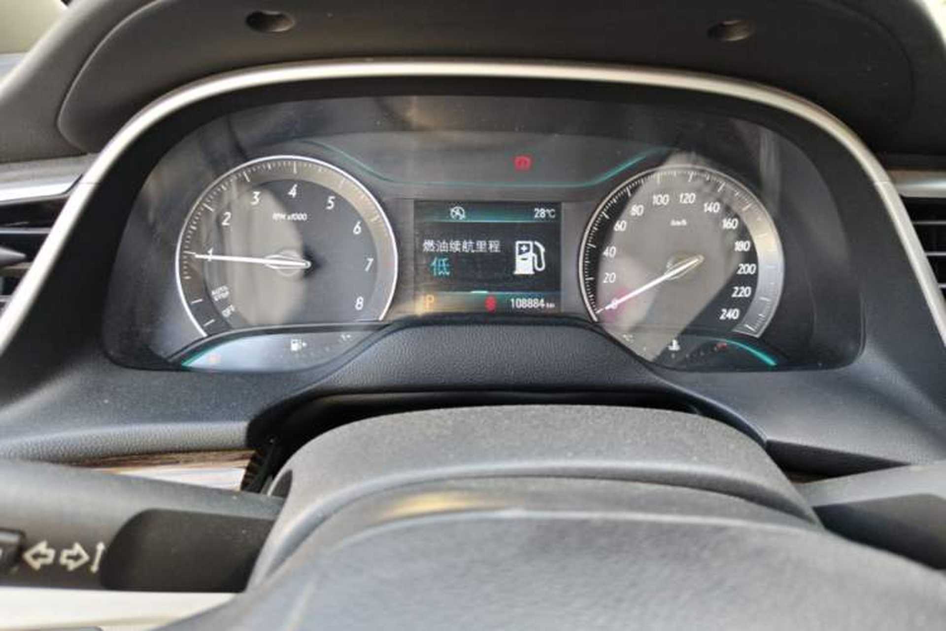 Used Buick GT 2015 15N Automatic Deluxe Edition Odometer Close Up