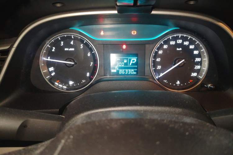 Used Buick GT 2015 15N Automatic Entry-Level Trim Odometer Close Up