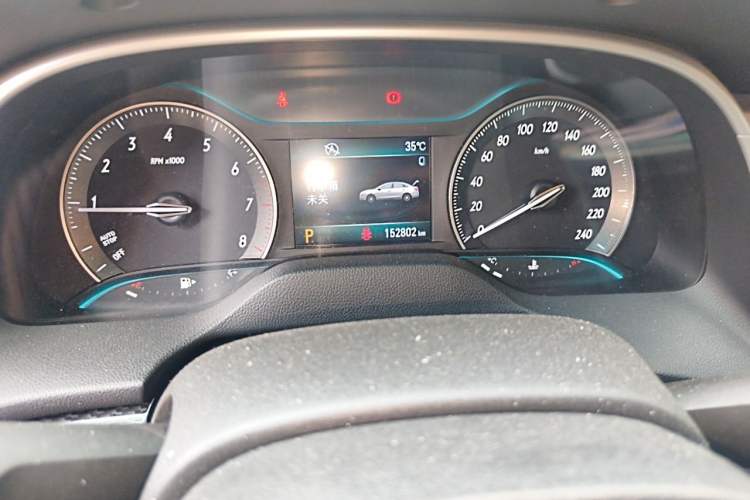 Used Buick GT 2015 15N Automatic Deluxe Edition Odometer Close Up
