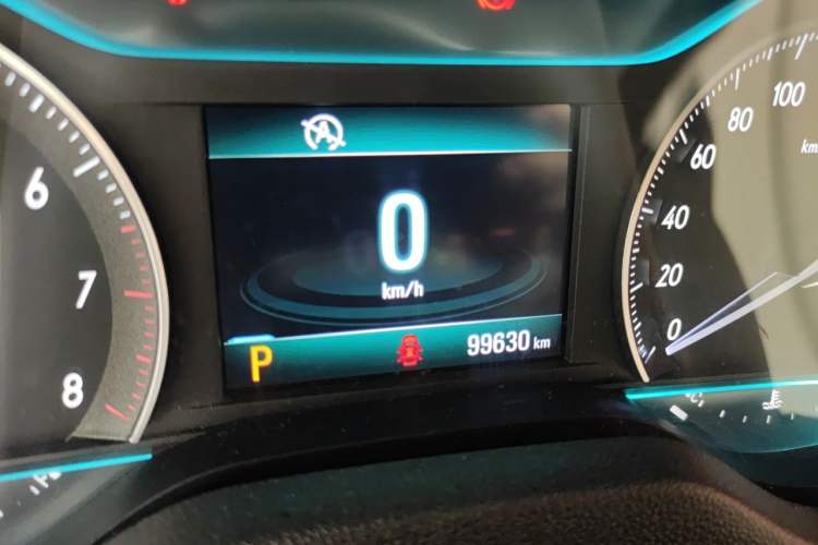Used Buick GT 2015 15N Automatic Elite Version Odometer Close Up