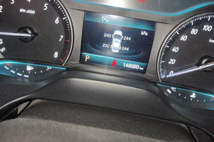 Used Buick GT 2015 15N Automatic Elite Version Odometer Close Up