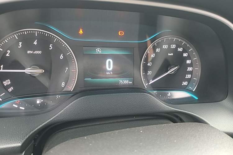 Used Buick GT 2015 15N Manual Entry-Level Trim Odometer Close Up