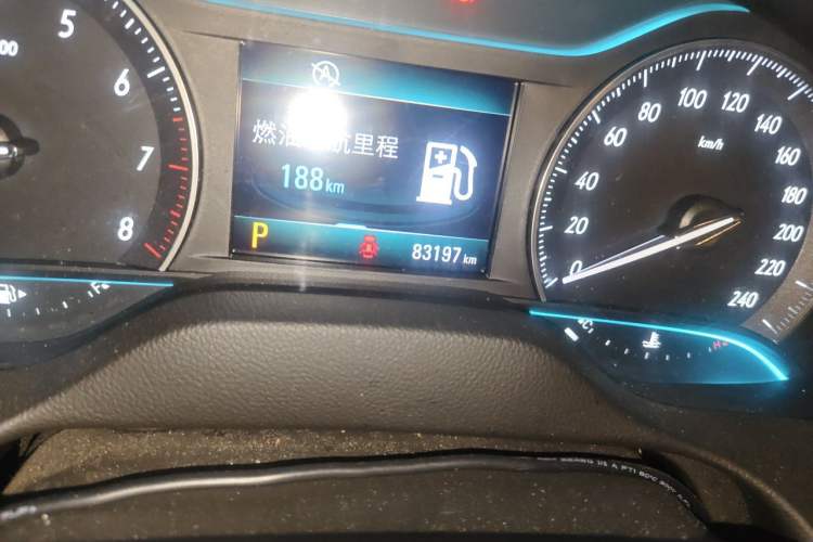 Used Buick GT 2015 15N Automatic Elite Version Odometer Close Up