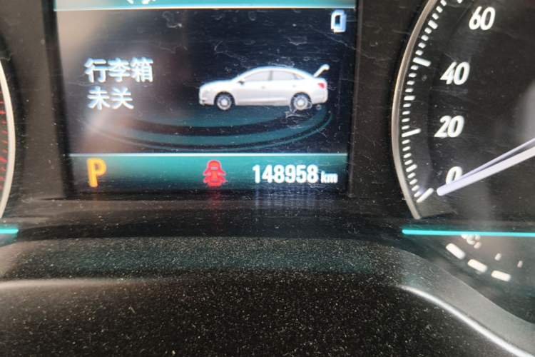 Used Buick GT 2015 15N Automatic Elite Version Odometer Close Up