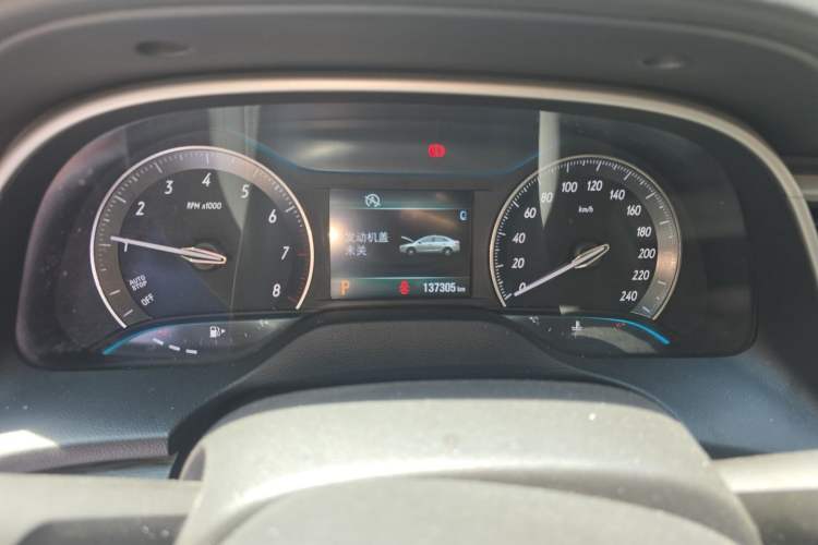 Used Buick GT 2015 15N Automatic Elite Version Odometer Close Up