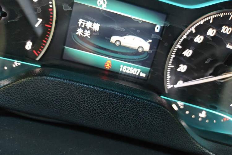Used Buick GT 2015 15N Manual Elite Edition Odometer Close Up