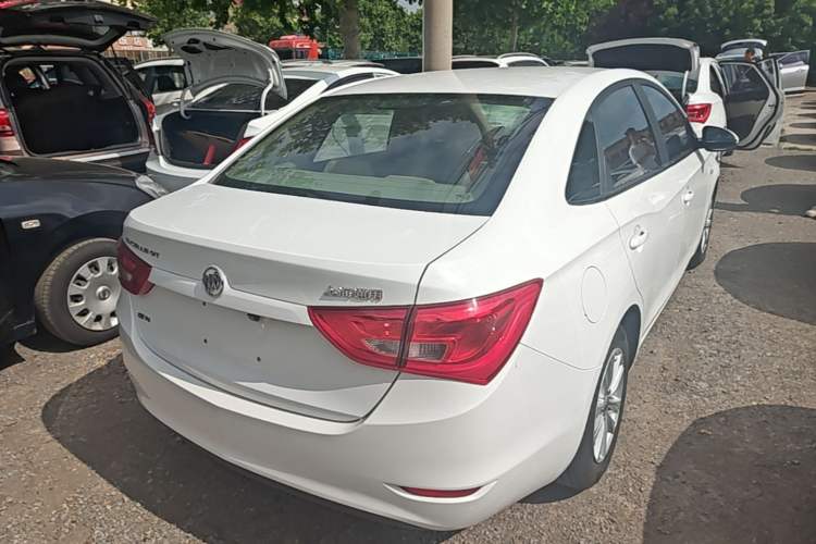 Used Buick GT 2015 15N Automatic Entry-Level Trim Rear Right 45 Deg