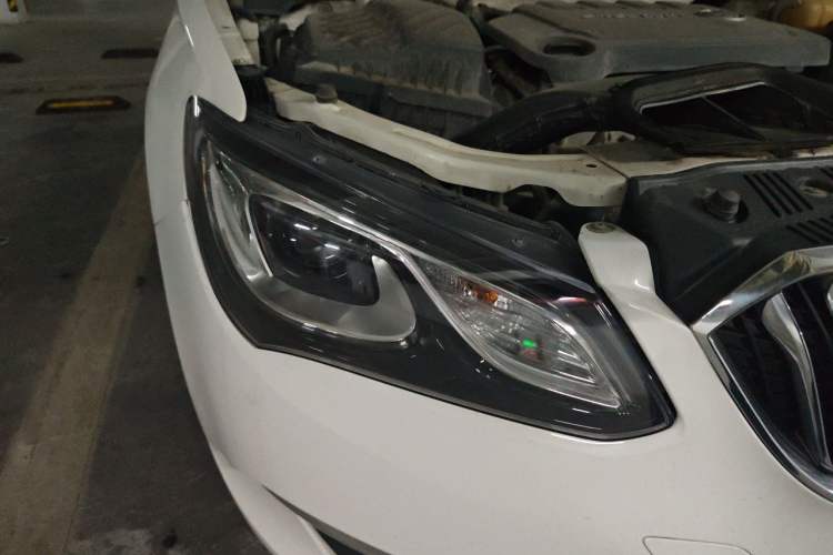 Used Buick GT 2015 15N Manual Luxury Version Right Front Headlight
