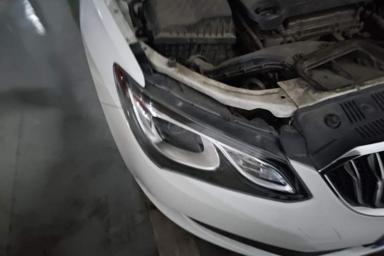 Used Buick GT 2015 15N Automatic Deluxe Edition Right Front Headlight