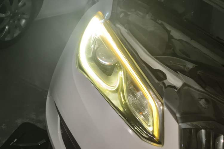 Used Buick GT 2015 15N Automatic Elite Version Right Front Headlight