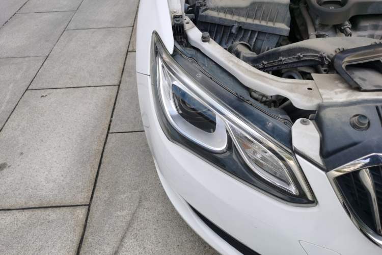 Used Buick GT 2015 15N Automatic Elite Version Right Front Headlight