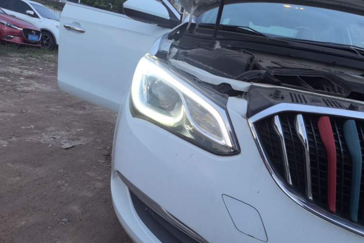 Used Buick GT 2015 15N Automatic Elite Version Right Front Headlight