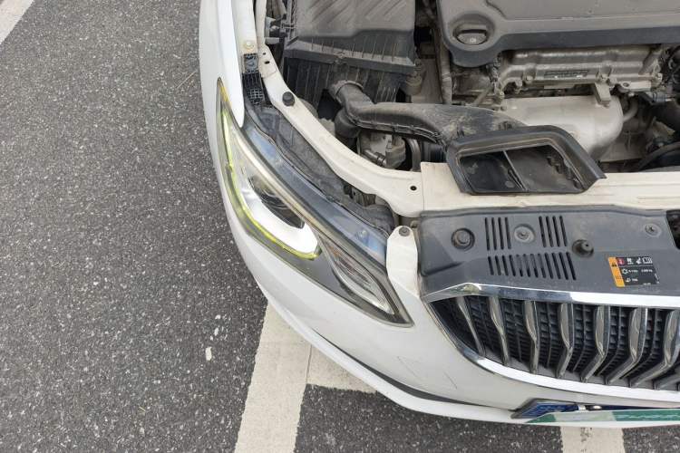 Used Buick GT 2015 15N Automatic Elite Version Right Front Headlight