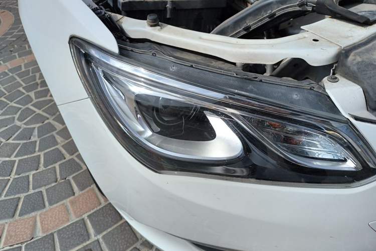 Used Buick GT 2015 15N Automatic Elite Version Right Front Headlight