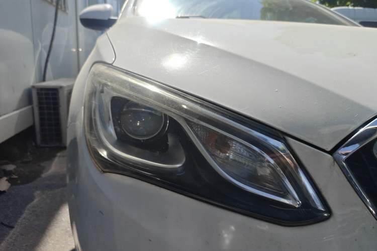 Used Buick GT 2015 15N Automatic Entry-Level Trim Right Front Headlight