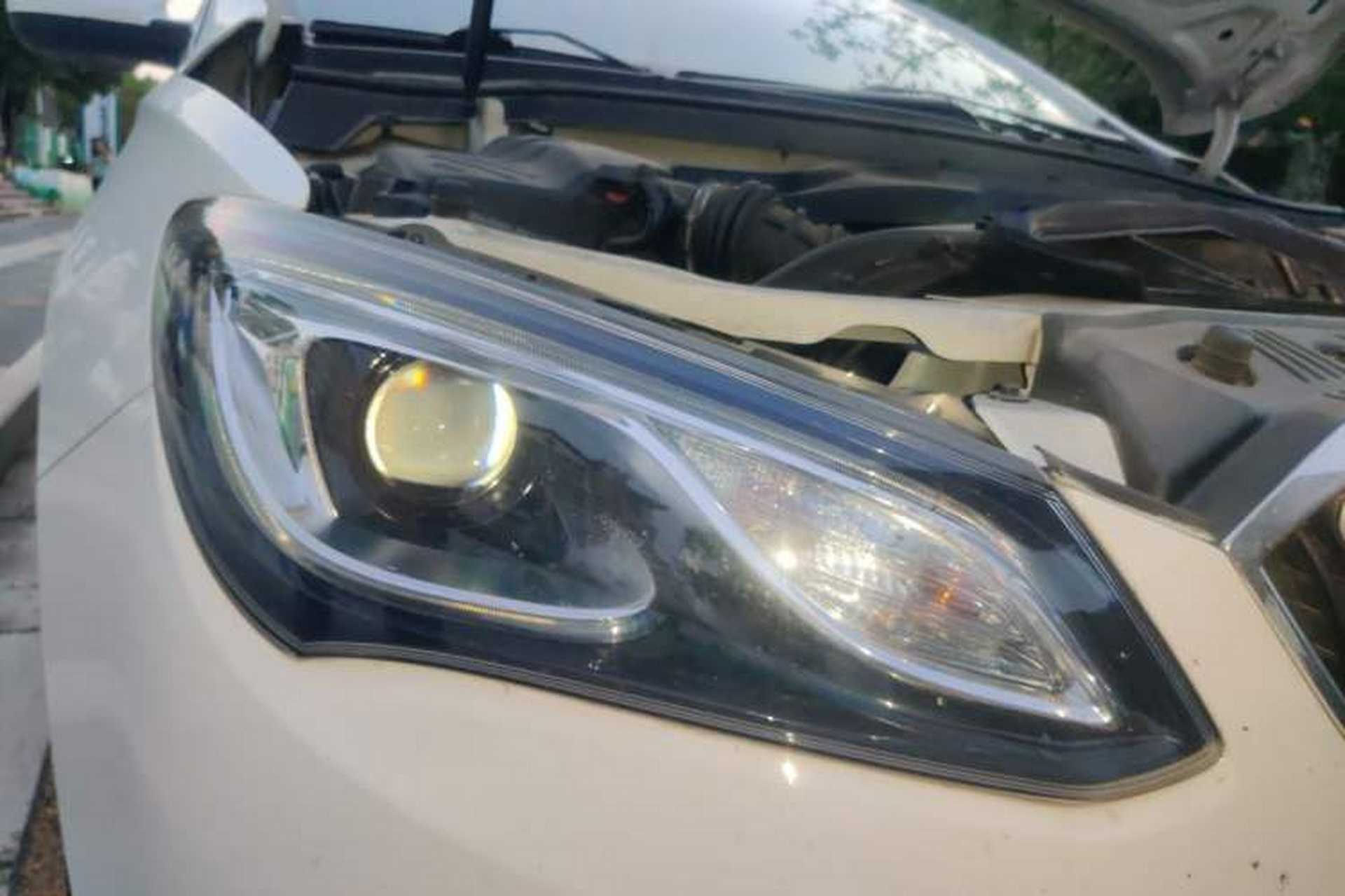 Used Buick GT 2015 18T Dual-Clutch Elite Model Right Front Headlight