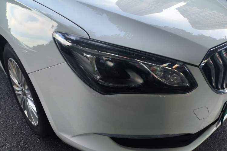 Used Buick GT 2015 15N Automatic Deluxe Edition Right Front Headlight