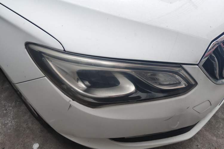 Used Buick GT 2015 15N Automatic Elite Version Right Front Headlight