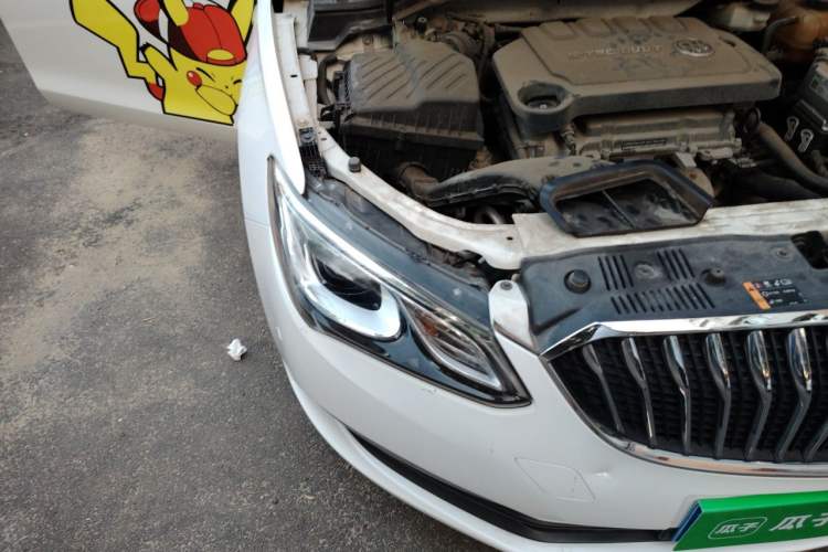 Used Buick GT 2015 15N Automatic Elite Version Right Front Headlight