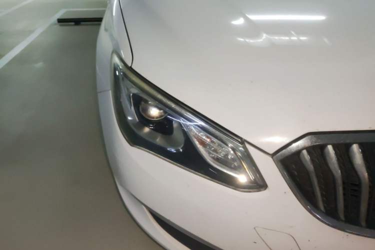 Used Buick GT 2015 15N Automatic Elite Version Right Front Headlight